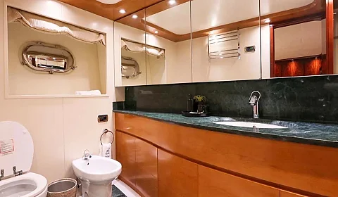  Khai & Naka Islands(8h) | Astondoa