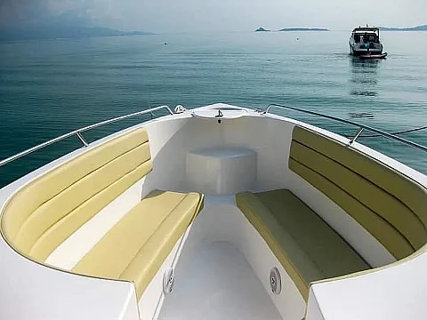  Hok Roy | 35ft Custom Build | Charter Yacht in Koh Samui