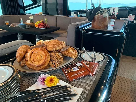 Leopard 90ft in Phuket