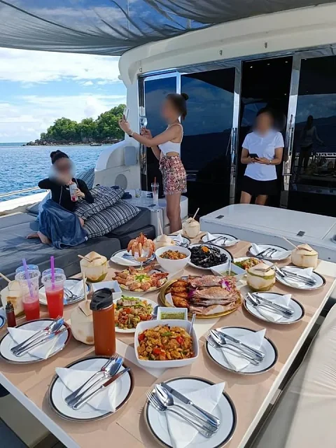 Leopard 90ft in Phuket