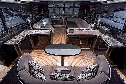 Leopard 90ft in Phuket