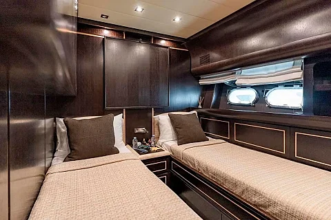 Leopard 90ft in Phuket