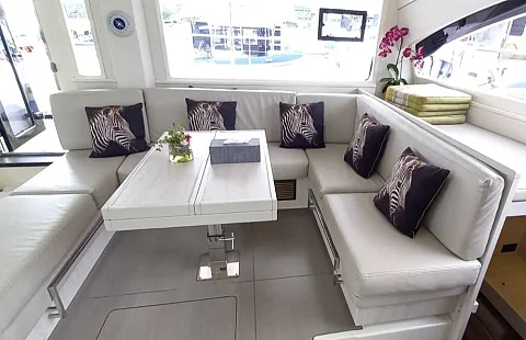  Phi Phi Island (8h) | Yetisan