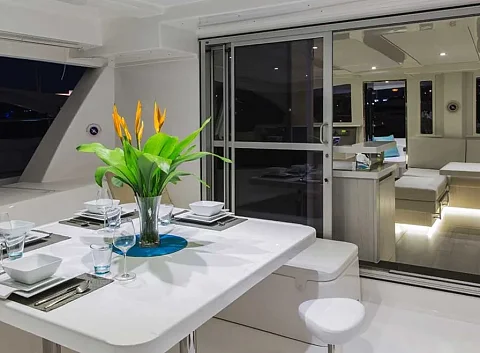  Phi Phi Island (8h) | Yetisan