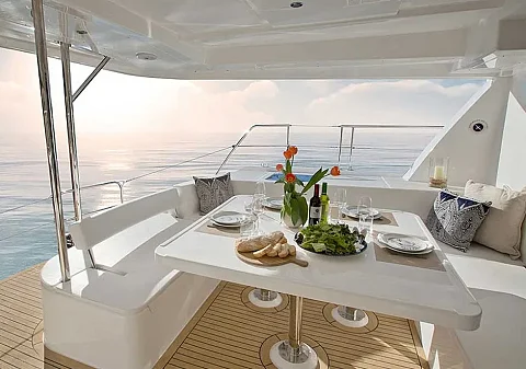  Phi Phi Island (8h) | Yetisan