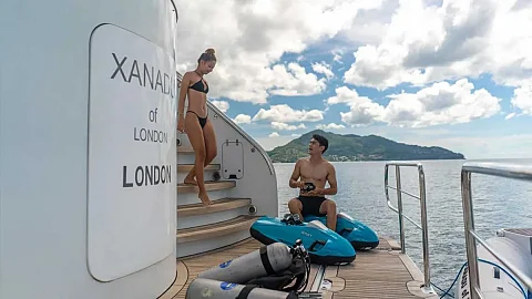  Piano | 112ft Heesen | Phuket