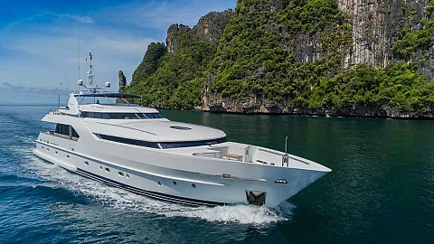  Piano | 112ft Heesen | Phuket
