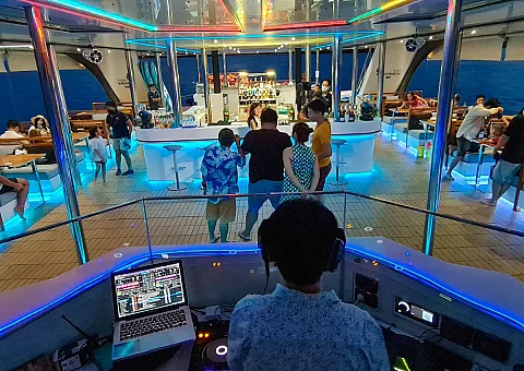  Khai Nok & Khai Nui Island (7h) | Dancing Queen