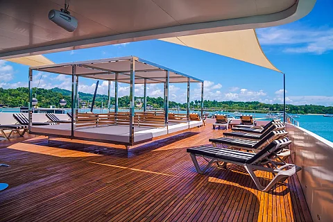  Khai Nok & Khai Nui Island (7h) | Dancing Queen