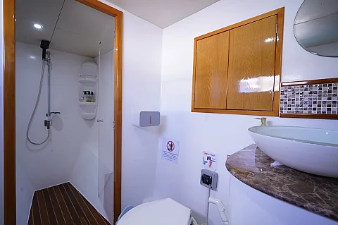  Phang Nga & Phi Phi Islands (2 days / 1 night) | Bonobo