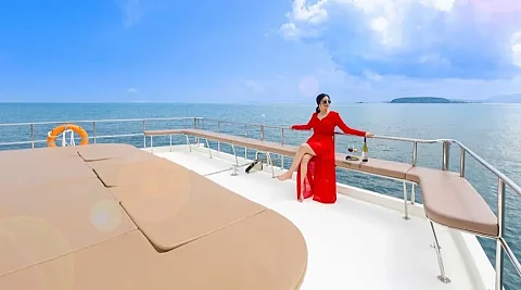  Phi Phi Island (10h) | Power Buddy