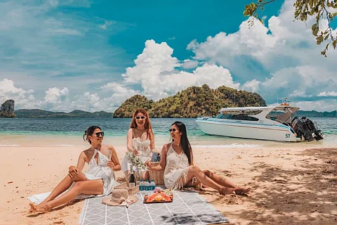 Custom Build 40ft in Phuket