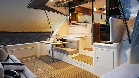  Provence | 58ft Riviera | Charter Yacht in Phuket