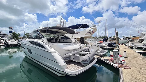  Paris | 42ft Princess Yacht | Charter Yacht in Phuket