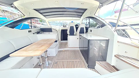  Paris | 42ft Princess Yacht | Charter Yacht in Phuket