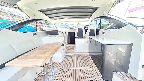  Paris | 42ft Princess Yacht | Charter Yacht in Phuket