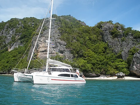  Dreamer | 33ft Seawind | Charter Yacht in Koh Samui