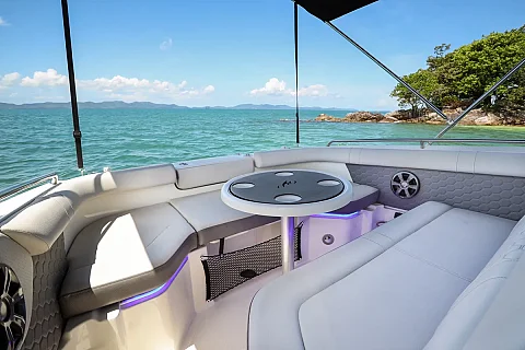  Grand prix | 27ft Sea Ray | Charter Yacht in Phuket