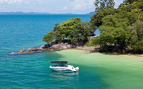  Grand prix | 27ft Sea Ray | Charter Yacht in Phuket