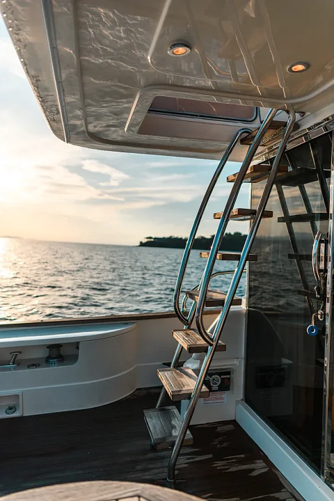  Maestro | 51ft Apreamare / Ferretti | Charter Yacht in Phuket