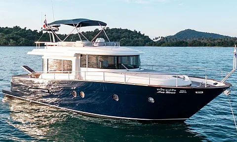 Maestro — 51ft Apreamare / Ferretti Motor Yacht Charter Phuket