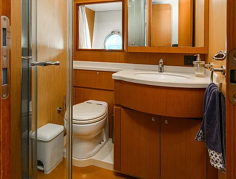  Phang Nga & Phi Phi Island (2 days / 1 night) | Ariella